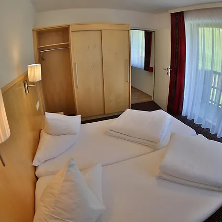 卢纳里斯公寓酒店 * 索尔登