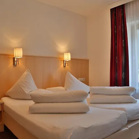 卢纳里斯公寓酒店