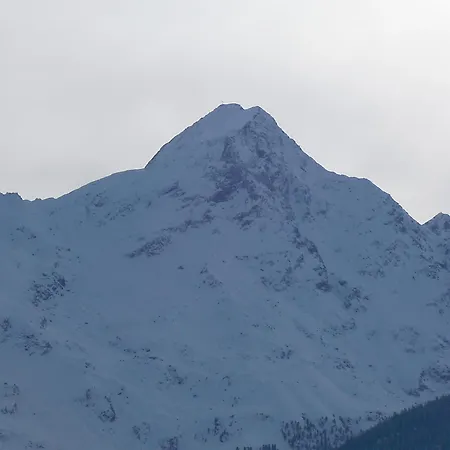 卢纳里斯公寓酒店 索尔登