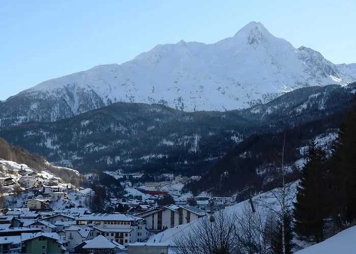 卢纳里斯公寓酒店